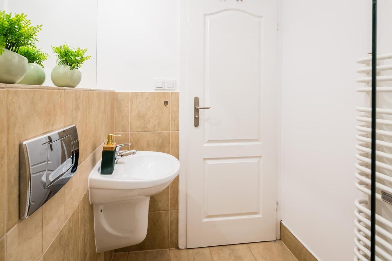 Royal City Apartment 2 Krakow Bagian luar foto